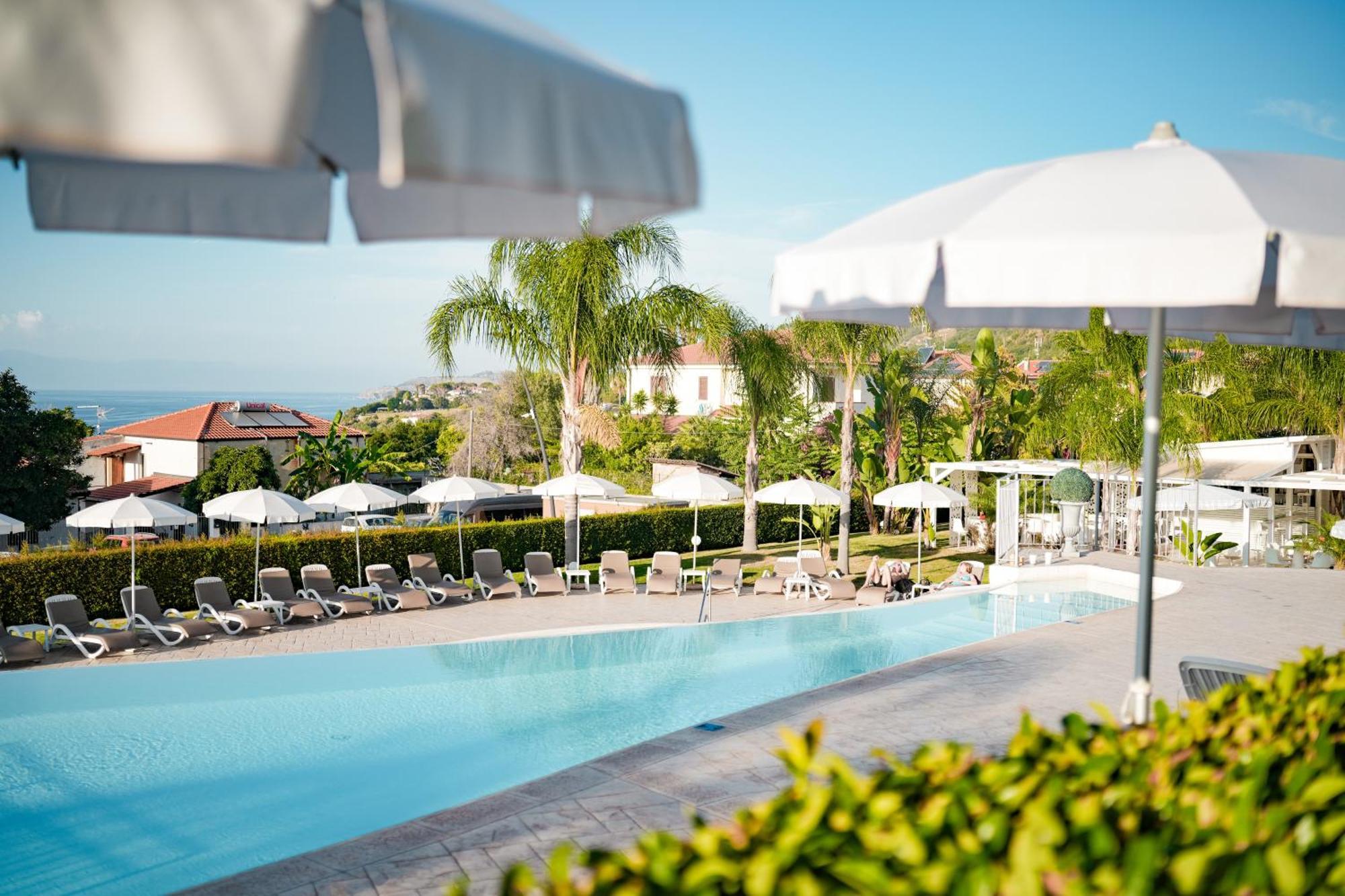 Sentido Michelizia Tropea Resort 외부 사진